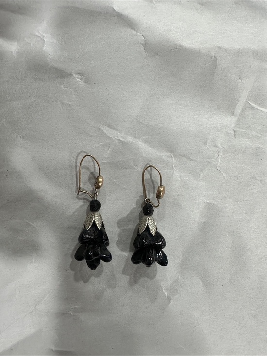 Jewelry - Vintage Victorian Revival black glass trumpet flower dangle earrings